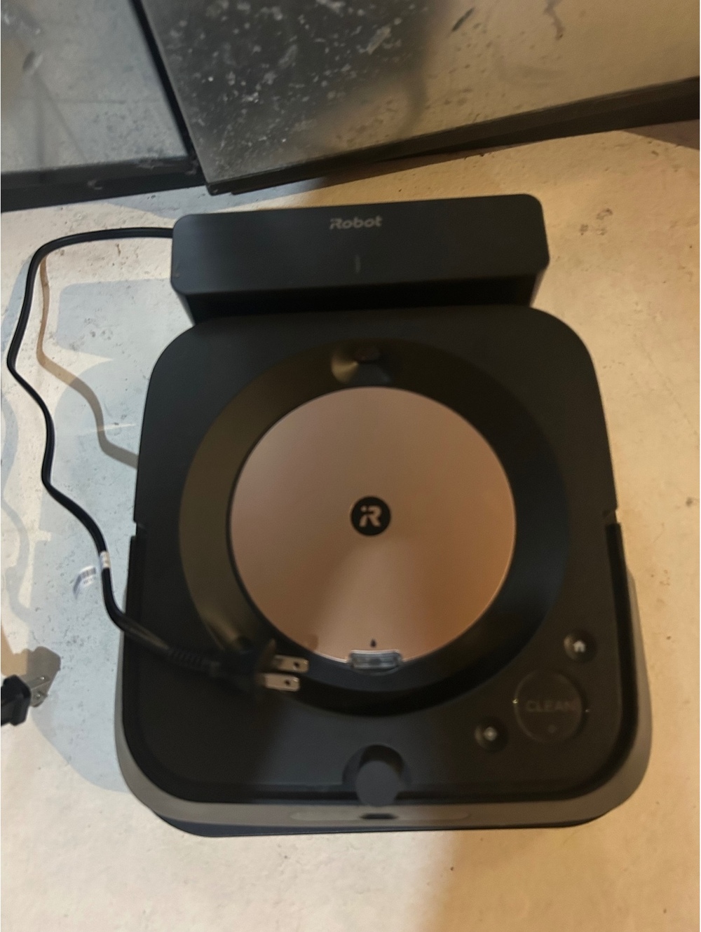 iRobot Braava Jet m6 6113 Ultimate Robot Mop Graphite